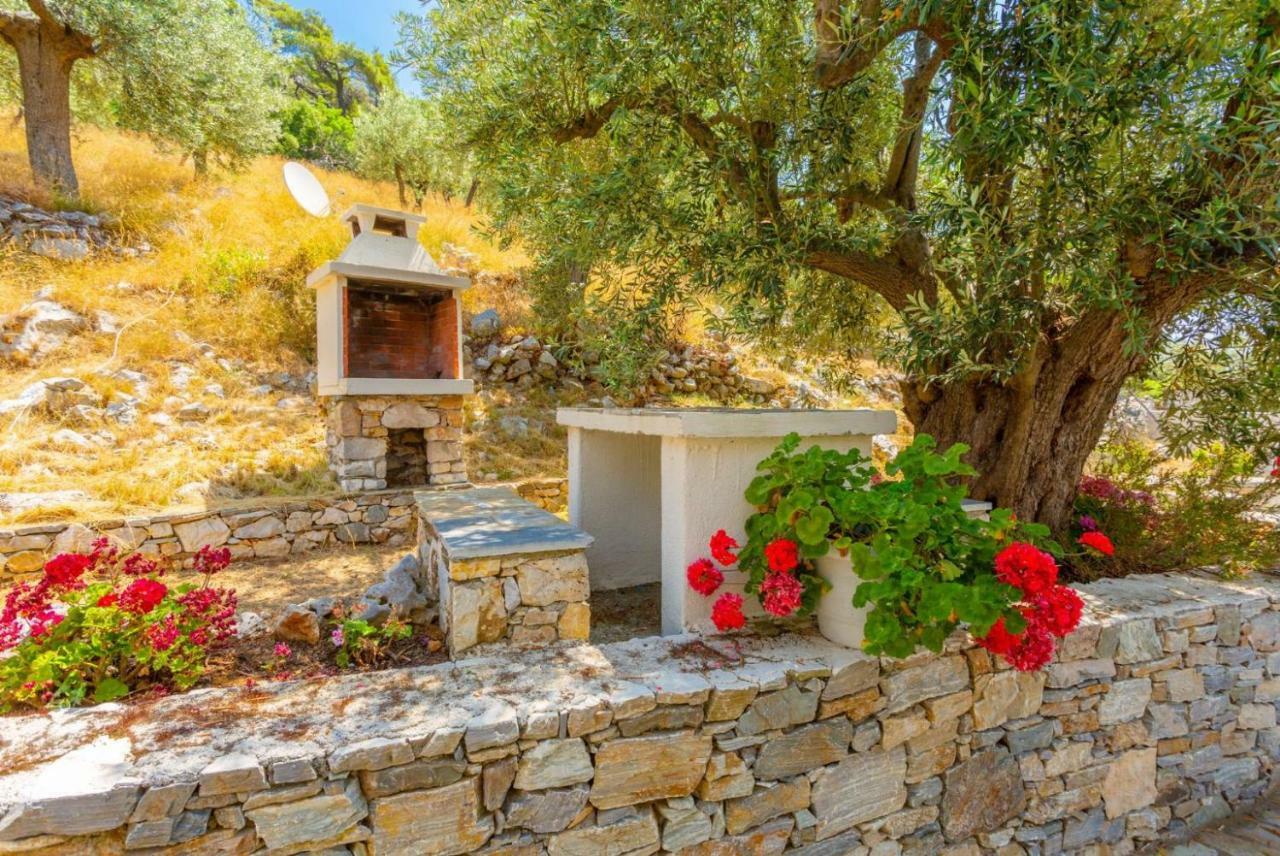 Villa Tassoula Isomata エクステリア 写真