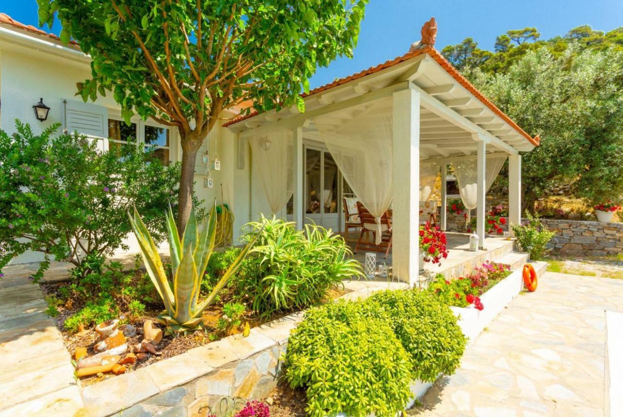 Villa Tassoula Isomata エクステリア 写真